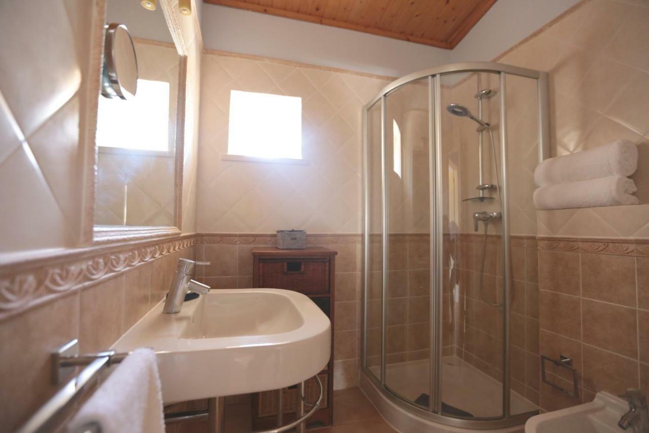 Quinta Do Pinheiro Manso - Holidays Villa - Marinha Beach 卡武埃鲁 外观 照片